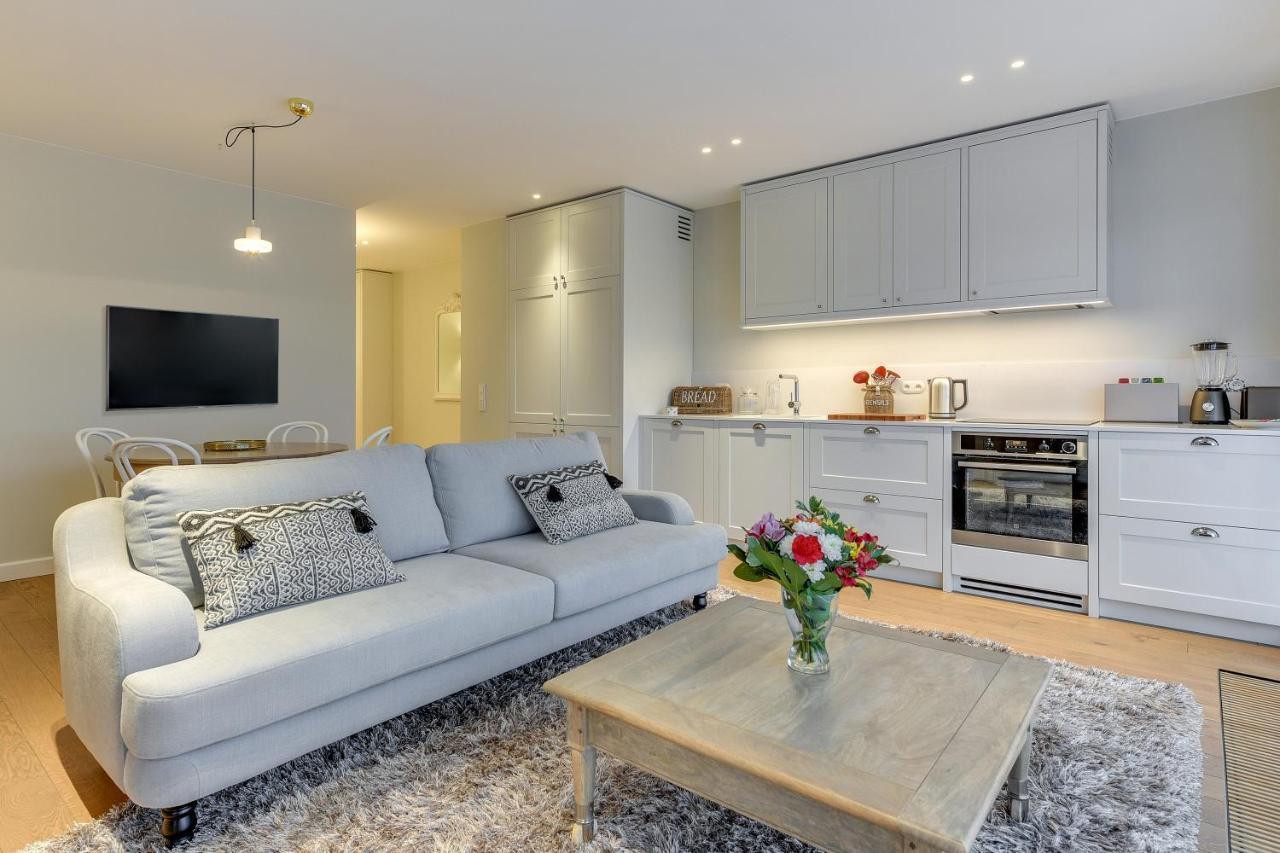 Flatbook - City Center Spa Apartments Motlawa Gdansk Ngoại thất bức ảnh