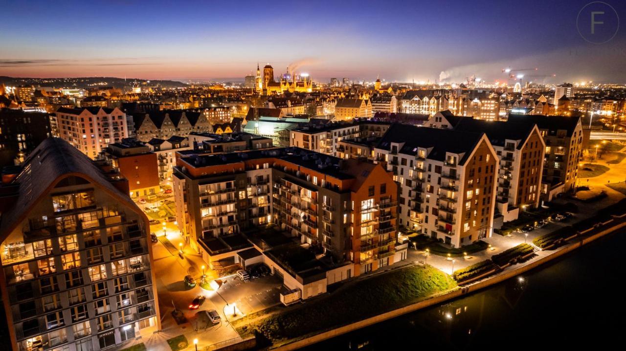 Flatbook - City Center Spa Apartments Motlawa Gdansk Ngoại thất bức ảnh