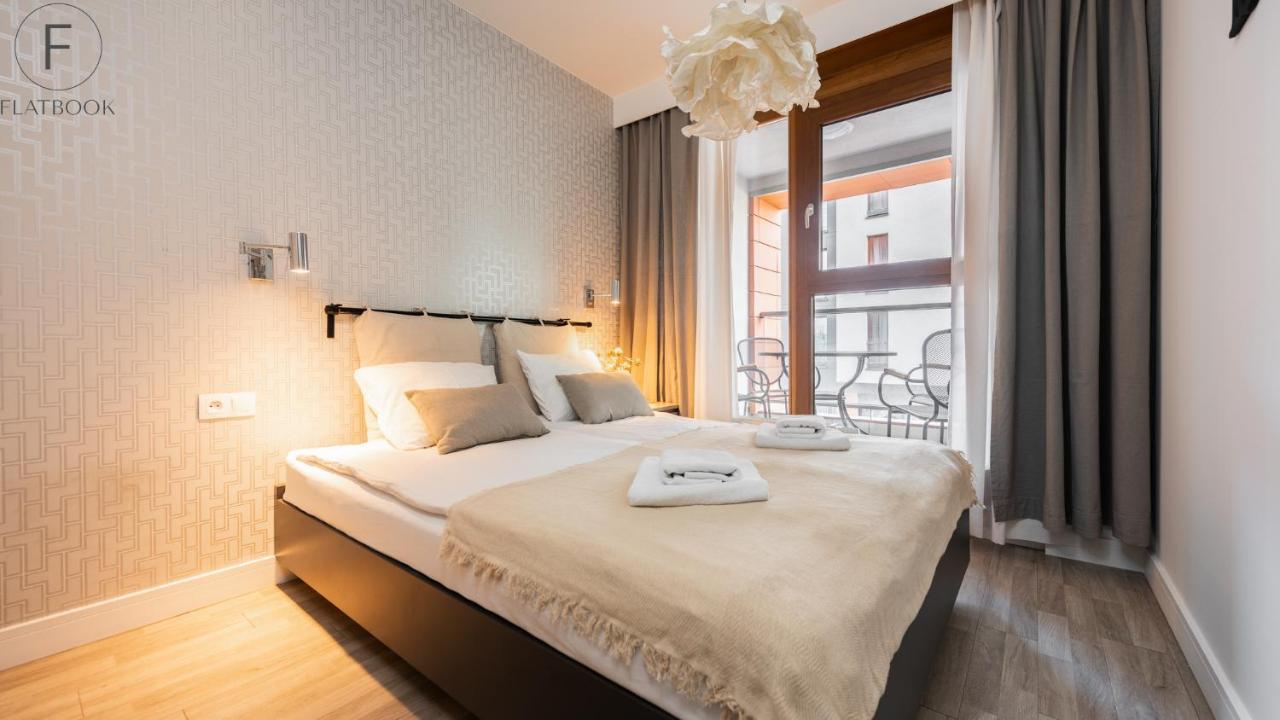 Flatbook - City Center Spa Apartments Motlawa Gdansk Ngoại thất bức ảnh