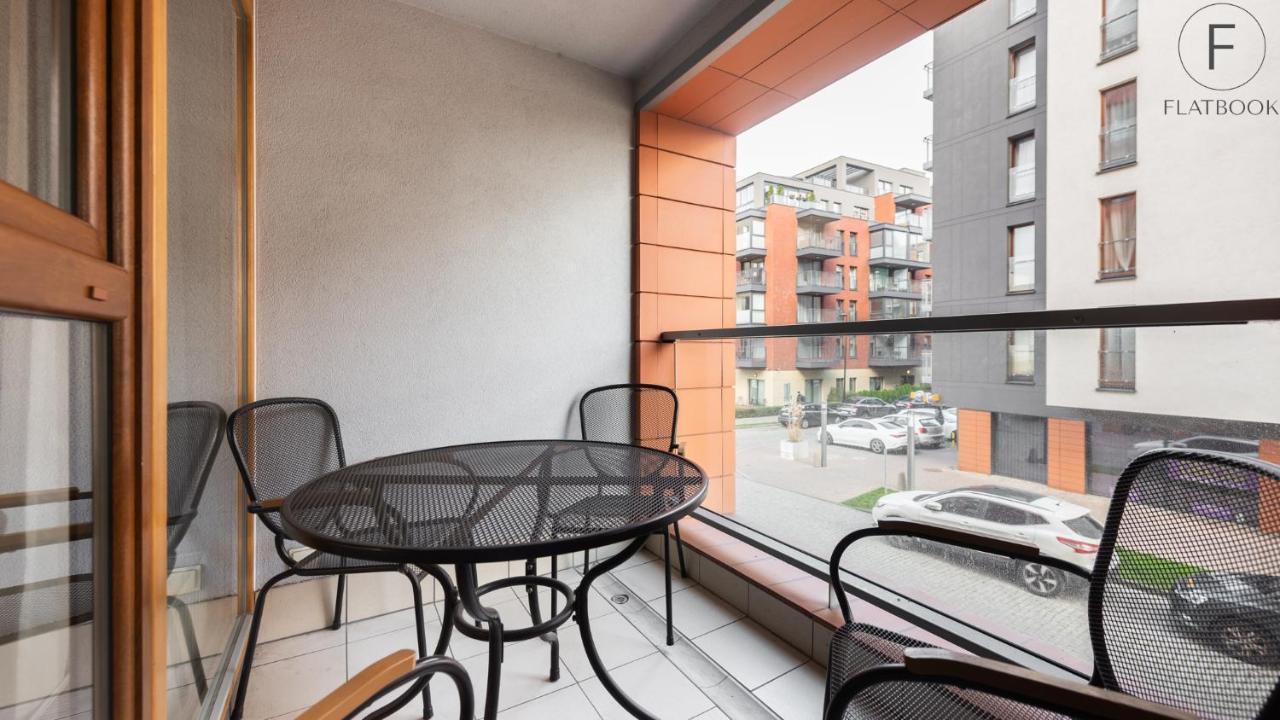 Flatbook - City Center Spa Apartments Motlawa Gdansk Ngoại thất bức ảnh