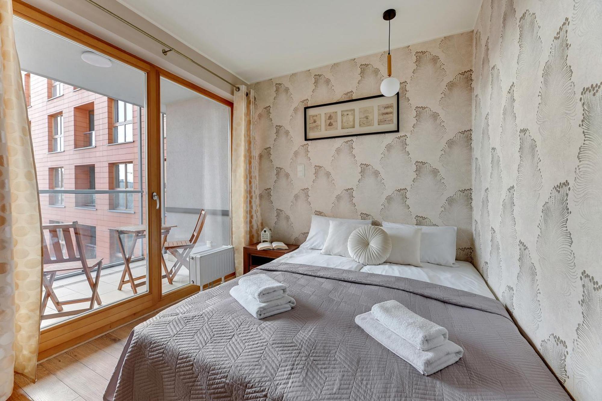 Flatbook - City Center Spa Apartments Motlawa Gdansk Ngoại thất bức ảnh