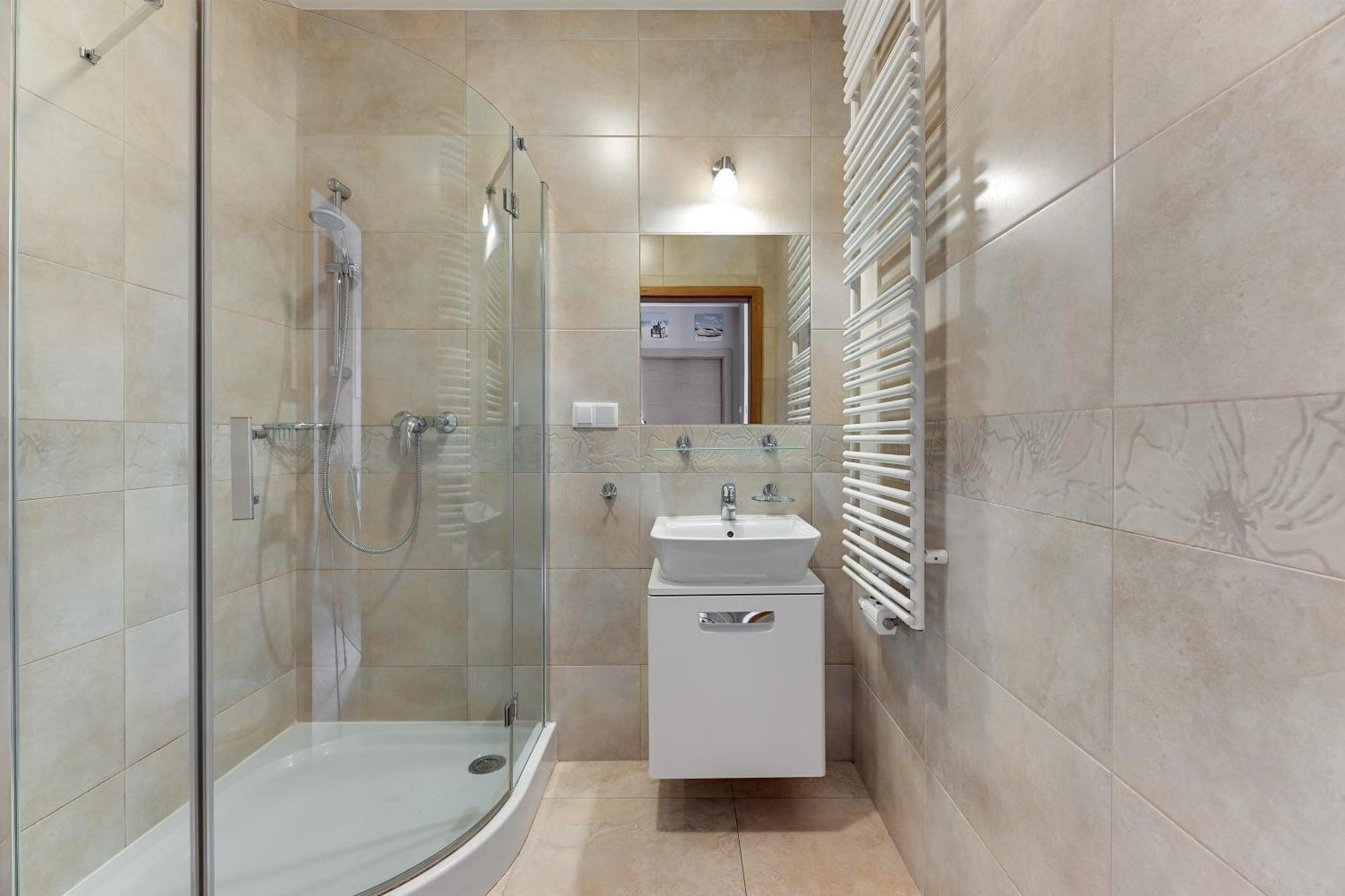 Flatbook - City Center Spa Apartments Motlawa Gdansk Ngoại thất bức ảnh