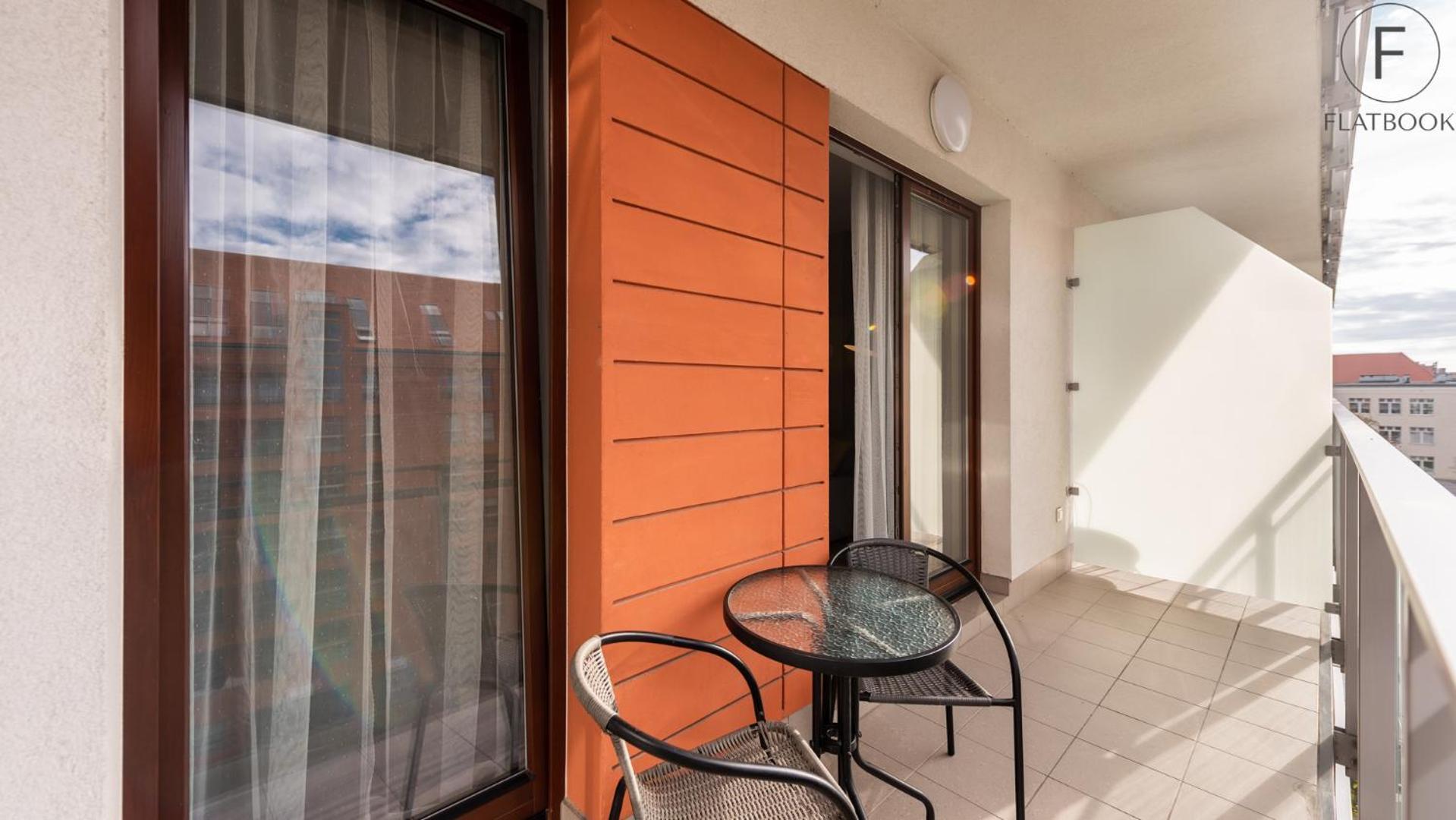 Flatbook - City Center Spa Apartments Motlawa Gdansk Ngoại thất bức ảnh